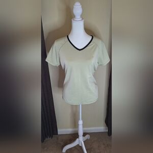 Casual V-Neck Short Sleeve Top - Light Green